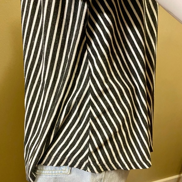 Zenana Outfitters Off the Shoulder Top - Picture 5 of 5